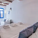 Chiara Mykonos *