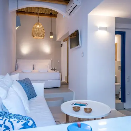 Chiara Mykonos *